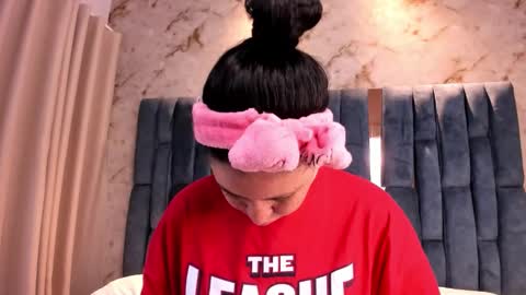 Ari Vega online show from 11/09/25, 05:50