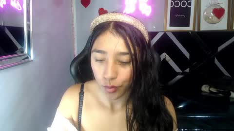 Snapshot of arimeraki_v chatting on 05/28/26, 02:42 Hi Stream 1000pm to 600am online show from 05/28/26, 02:42