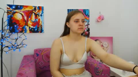 arinabelle online show from 05/19/26, 11:49