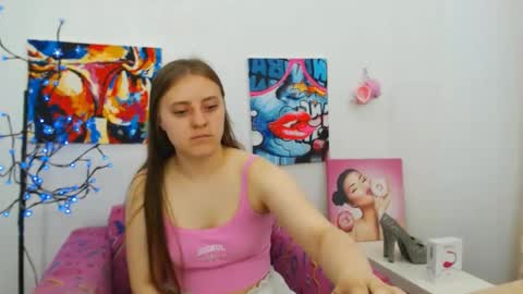 Snapshot of arinabelle chatting on 06/14/26, 04:03 arinabelle online show from 06/14/26, 04:03