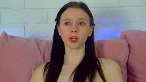 Snapshot of arinakubrick chatting on 02/06/26, 05:27 Arinakubrick online show from 02/06/26, 05:27