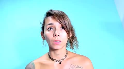 Snapshot of arisha_fox chatting on 02/17/25, 12:32 Erik online show from 02/17/25, 12:32