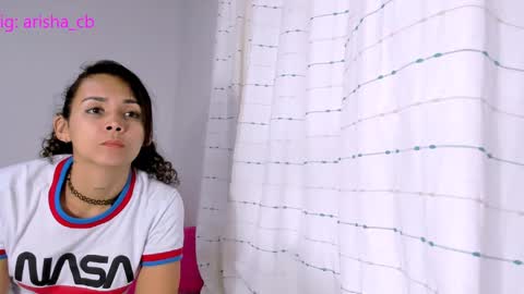 Snapshot of arisha_fox chatting on 09/26/25, 10:36 Erik online show from 09/26/25, 10:36