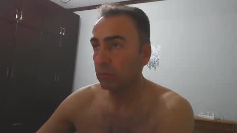 Snapshot of arism4 chatting on 12/22/25, 05:59 arism4 online show from 12/22/25, 05:59