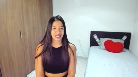 aristena_01 online show from 02/14/26, 01:13