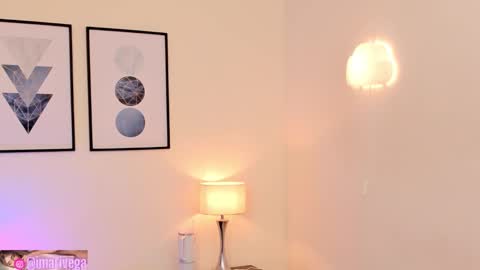   Nice to meet you  thumb up me please its important I  LOOK MY BIO DOWN online show from 01/12/26, 10:37