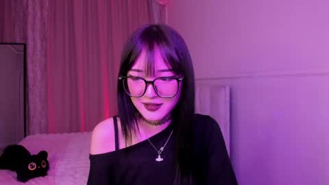 Snapshot of ariya_star chatting on 04/10/26, 02:11 Ariya online show from 04/10/26, 02:11