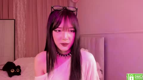 Snapshot of ariya_star chatting on 04/18/26, 02:32 Ariya online show from 04/18/26, 02:32