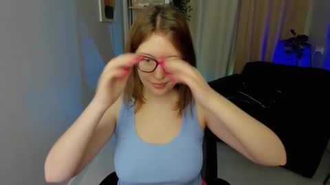 Snapshot of arizzzona_baby chatting on 10/18/25, 05:54 Arizona online show from 10/18/25, 05:54