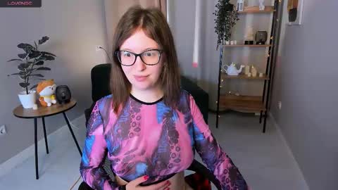 Snapshot of arizzzona_baby chatting on 11/06/25, 06:14 Arizona online show from 11/06/25, 06:14