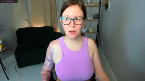 Snapshot of arizzzona_baby chatting on 11/21/25, 06:23 Arizona online show from 11/21/25, 06:23