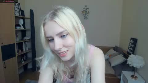 Snapshot of arlavitullo chatting on 07/15/26, 08:19 Emily online show from 07/15/26, 08:19