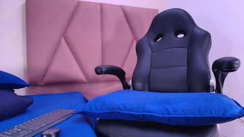 Arleth  online show from 09/25/25, 03:10