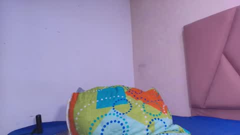 Arleth  online show from 10/31/25, 03:07