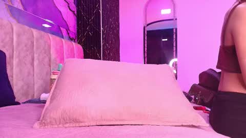 Arleth  online show from 03/25/26, 03:01