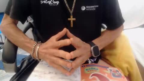 Snapshot of armaduradeacero chatting on 02/02/25, 02:56 armaduradeacero online show from 02/02/25, 02:56