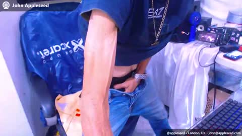 Snapshot of armaduradeacero chatting on 09/30/25, 04:50 armaduradeacero online show from 09/30/25, 04:50