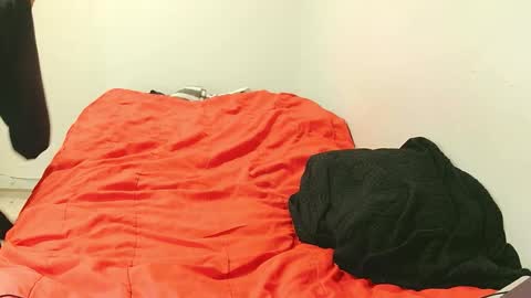 armin_red1 online show from 09/27/25, 04:06