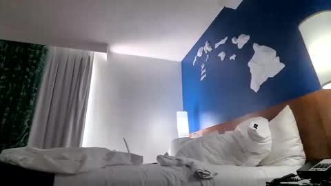 Snapshot of armstrong1718 chatting on 10/11/25, 02:00 armstrong1718 online show from 10/11/25, 02:00