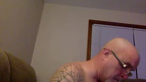 Snapshot of armyguy5311 chatting on 06/07/26, 06:17 armyguy5311 online show from 06/07/26, 06:17