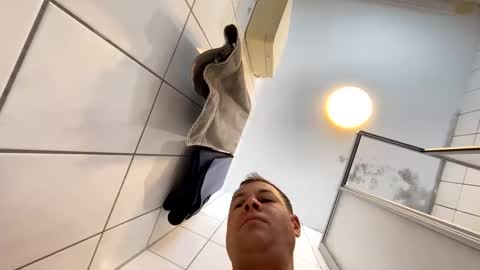 armyskater32 online show from 11/26/25, 08:59