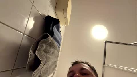 armyskater32 online show from 04/18/26, 09:26