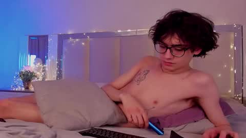 Arnold online show from 12/14/24, 07:46