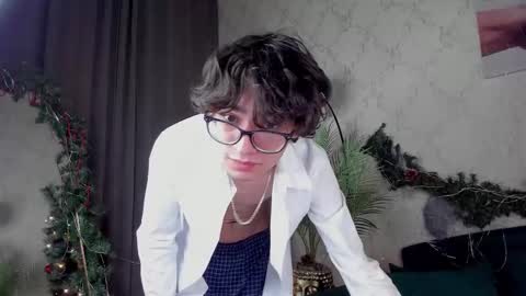 Arnold online show from 12/23/24, 04:06