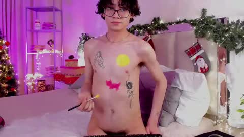 Arnold online show from 12/25/24, 07:02