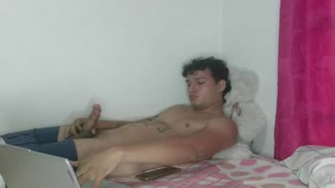 Snapshot of aron_444 chatting on 08/03/26, 05:16 online show from 08/03/26, 05:16