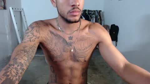 Snapshot of aron_7 chatting on 12/14/24, 06:13 aron_7 online show from 12/14/24, 06:13