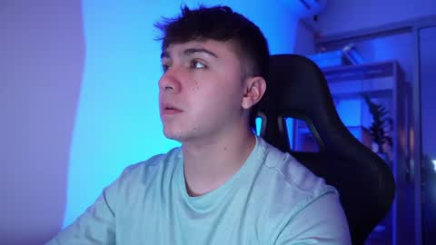 aron__cooper online show from 04/21/26, 03:13