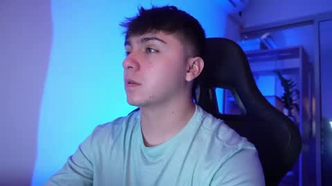 aron__cooper online show from 05/21/26, 02:13