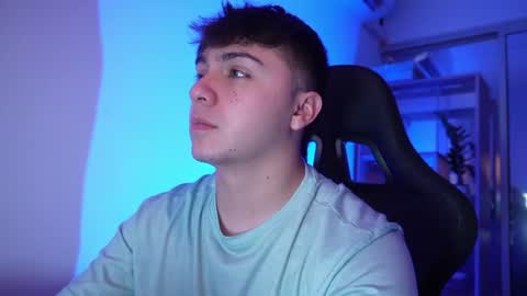 aron__cooper online show from 06/22/26, 01:40