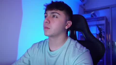 aron__cooper online show from 07/02/26, 12:21