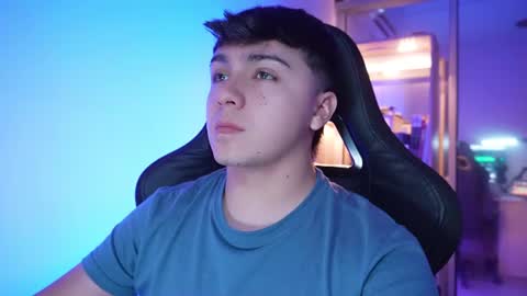 aron__cooper online show from 07/03/26, 12:50