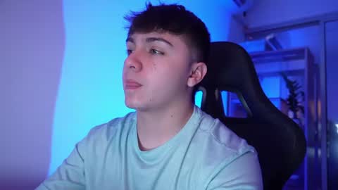 aron__cooper online show from 07/04/26, 02:29