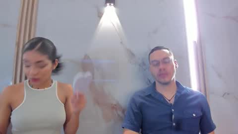 Snapshot of aron_and_molly chatting on 11/13/25, 12:15 aron and molly online show from 11/13/25, 12:15