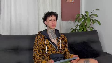 Aron ford online show from 10/01/25, 11:49