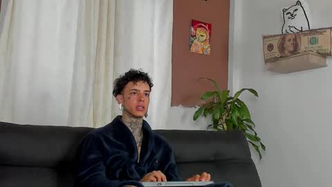 Aron ford online show from 10/23/25, 12:04