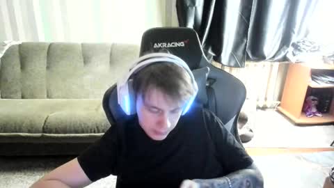 biggest penis  online show from 12/15/25, 07:45