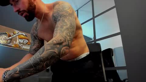 AronGrant online show from 12/30/24, 08:10