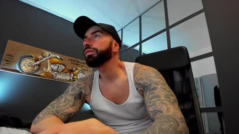 AronGrant online show from 02/05/25, 09:04