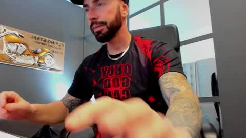 AronGrant online show from 10/26/25, 10:32