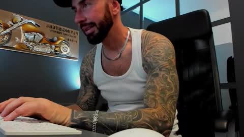 AronGrant online show from 10/28/25, 10:30