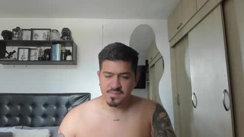 ARON  Independent model  online show from 01/07/26, 08:22