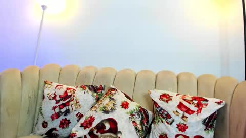   online show from 12/16/25, 01:43