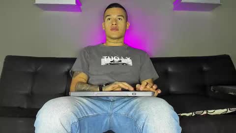 AROON HOT online show from 02/05/26, 11:48