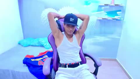 ARON LOPEZ online show from 01/16/26, 12:25