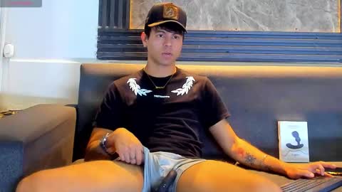 Aroon   online show from 01/14/26, 08:03